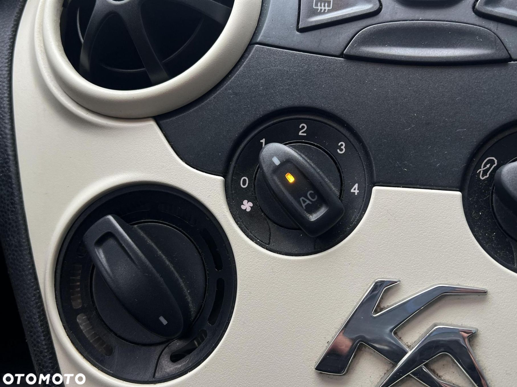 Ford KA 1.2 Titanium+ - 13
