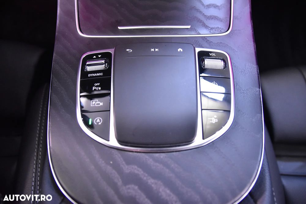 Mercedes-Benz E - 18