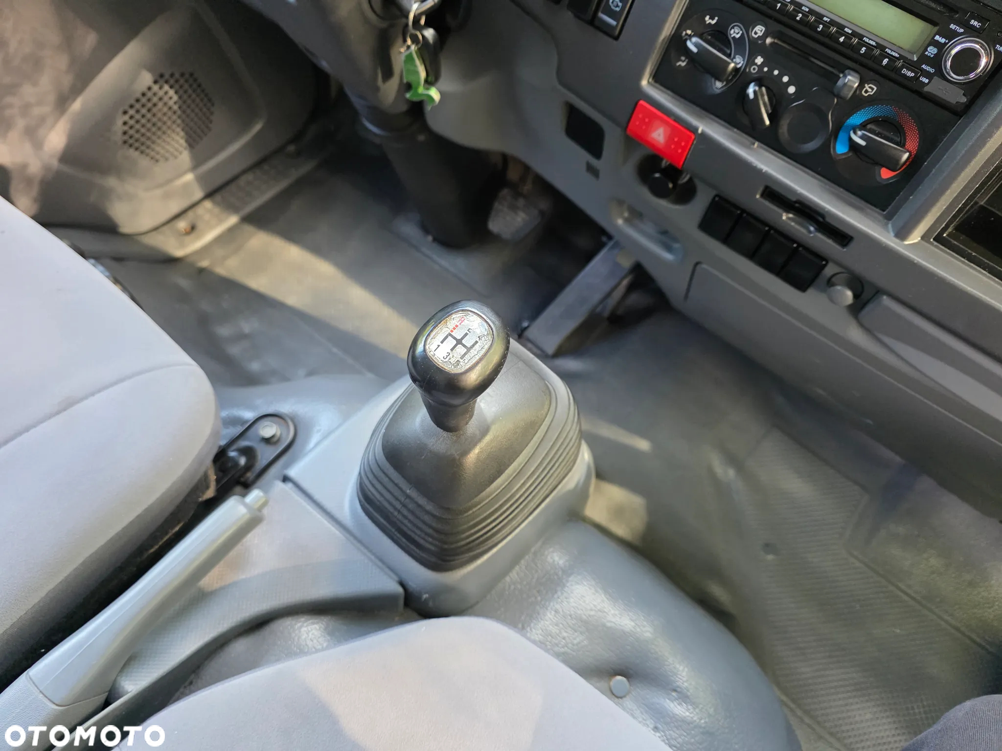 Isuzu N-L35 - 21