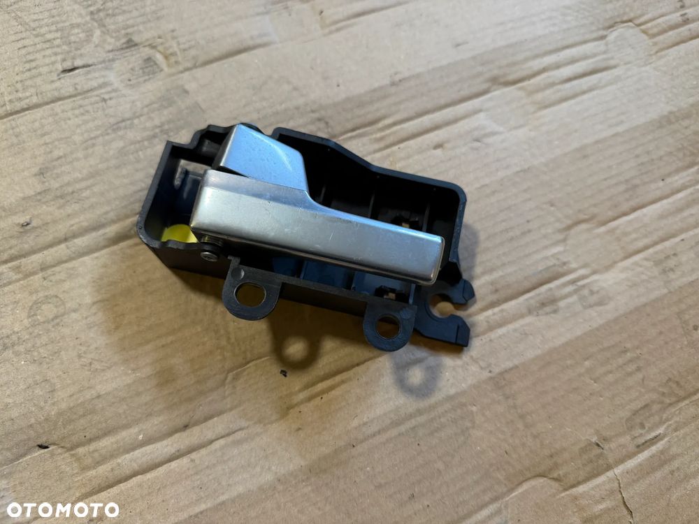 Klamka wewnętrzna lewy przód Ford Kuga I 3M51-R22601-AA OE - 1