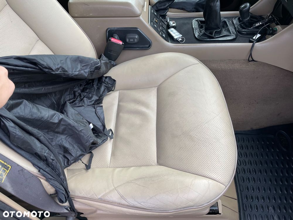 Land Rover Discovery - 19