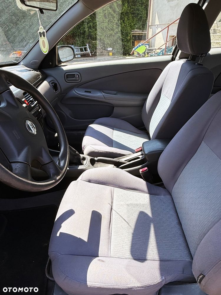Nissan Almera - 3