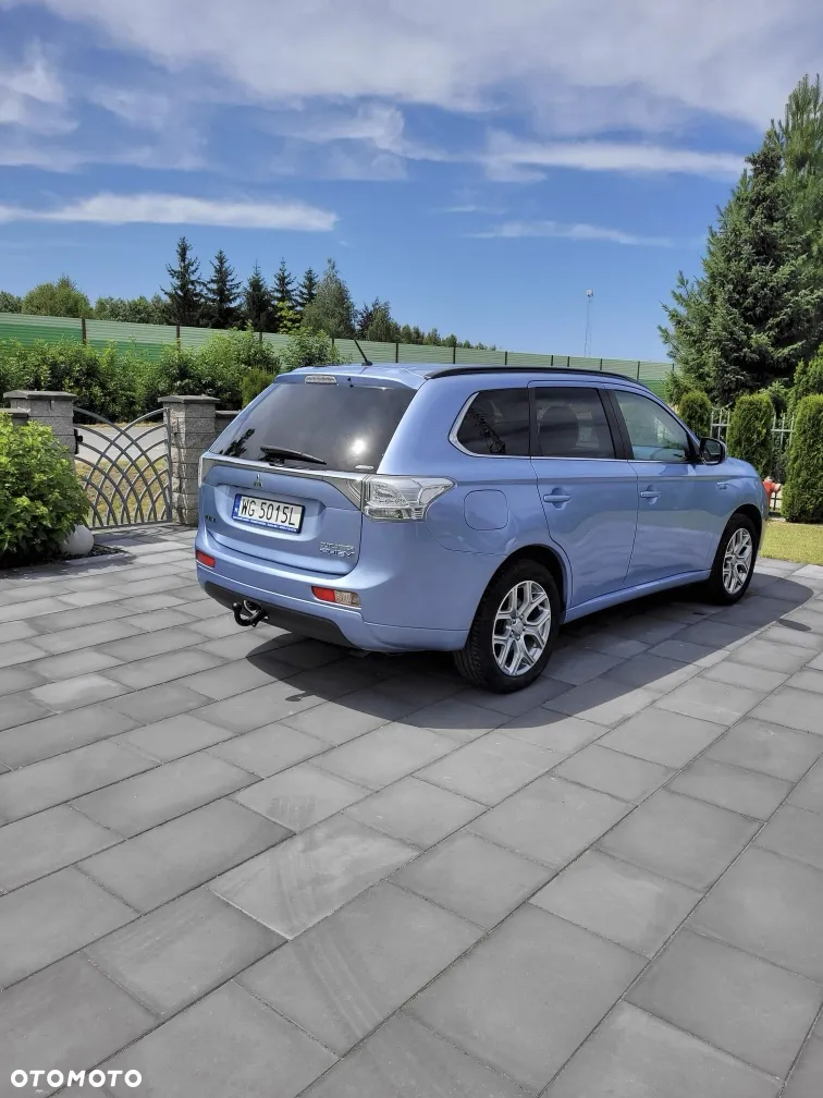 Mitsubishi Outlander - 5