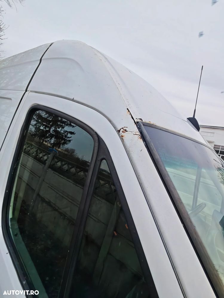 Mercedes-Benz Sprinter - 12