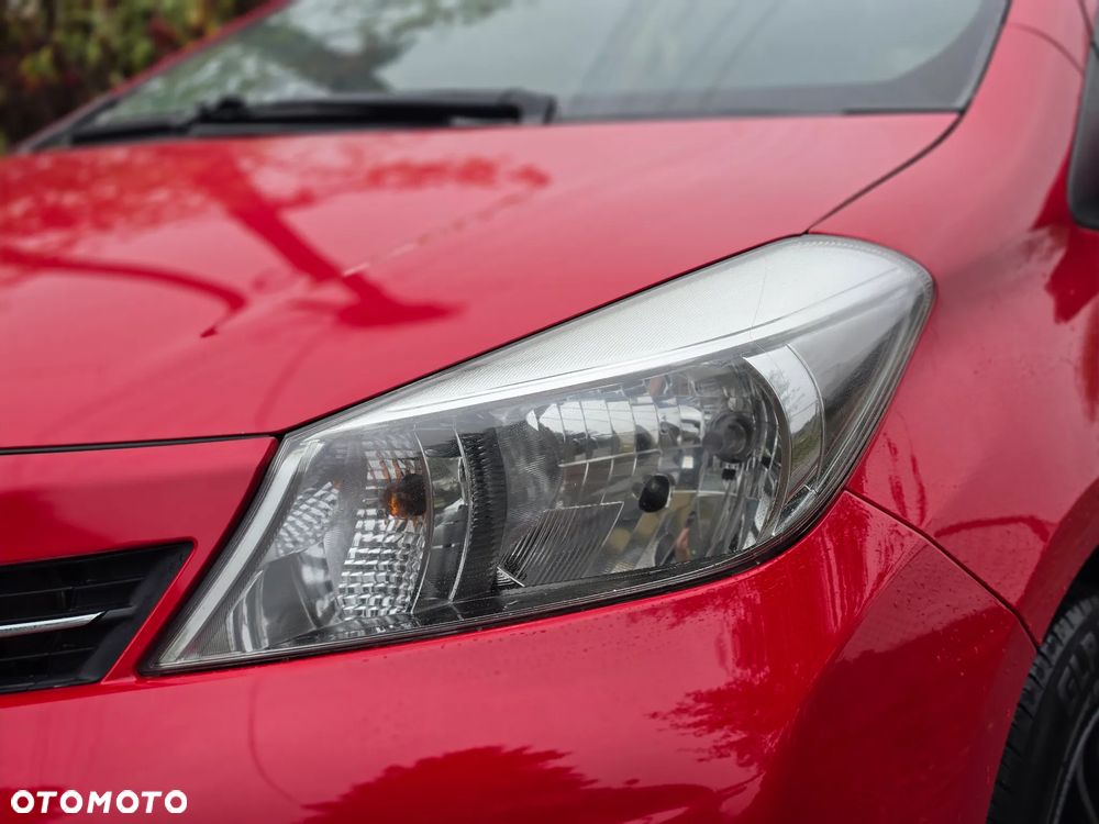 Toyota Yaris - 4