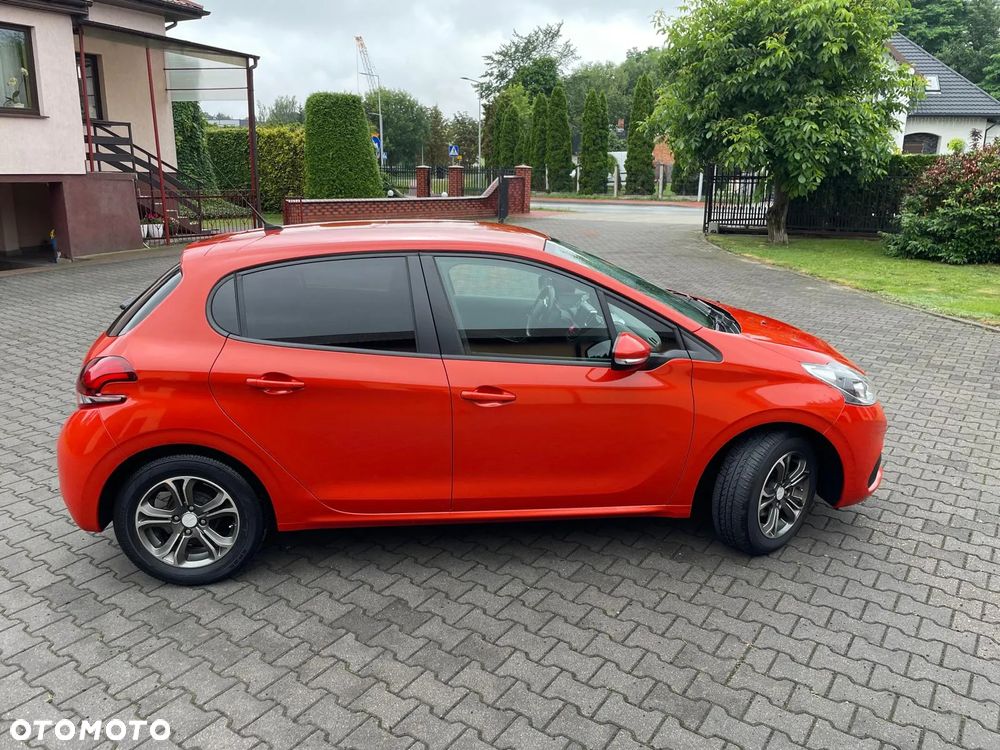 Peugeot 208 - 2