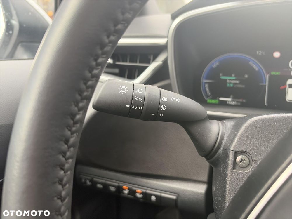 Toyota Corolla 1.8 Hybrid Comfort - 17