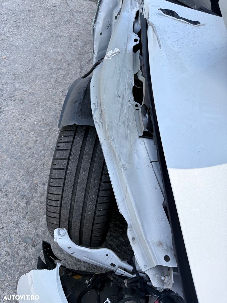 Tesla Model 3 Langstreckenbatterie Allradantrieb Dual Motor - 6