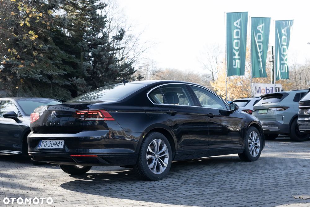 Volkswagen Passat 2.0 TDI EVO Business DSG - 6