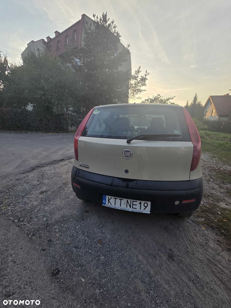 Fiat Punto 2009 photo 4