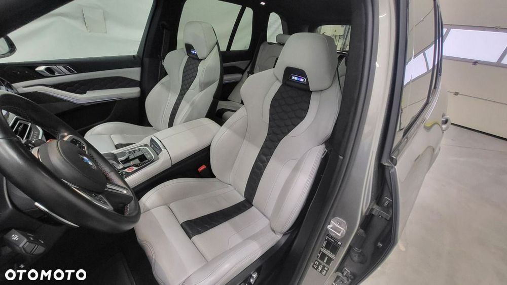 BMW X5 M Competition - 22