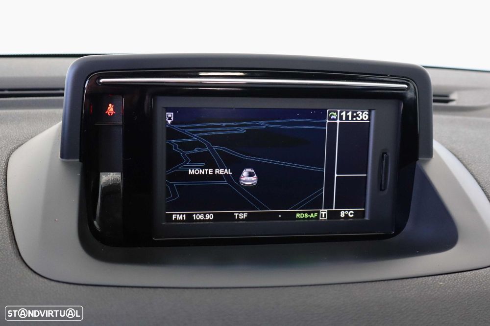 Renault Mégane Sport Tourer 1.5 dCi Comfort SS - 28