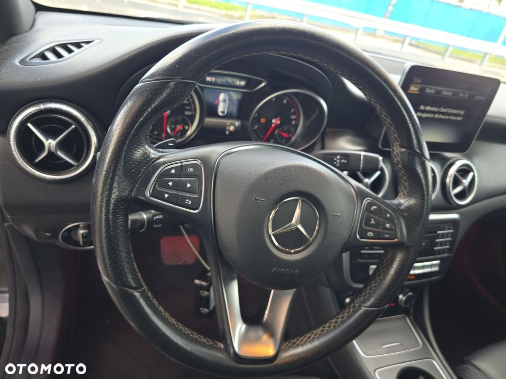 Mercedes-Benz CLA 250 7G-DCT AMG Line - 8
