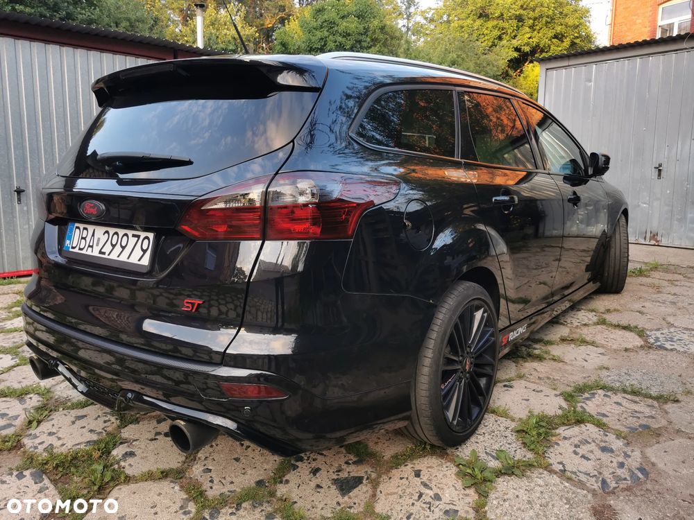 Ford Focus - 30