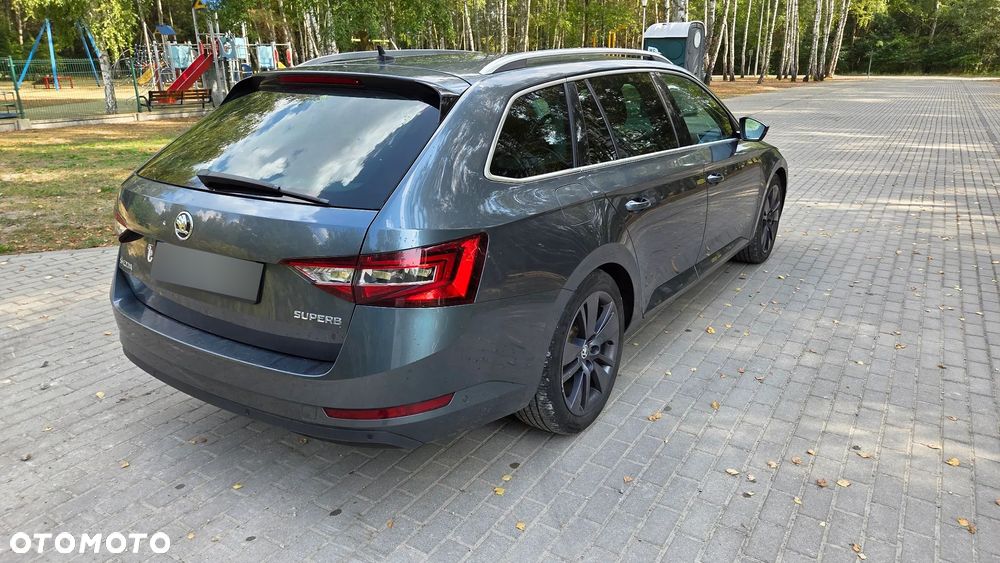 Skoda Superb ver-2-0-tdi-dsg-premium-edition - 5