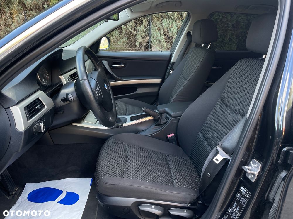 BMW Seria 3 320d - 5