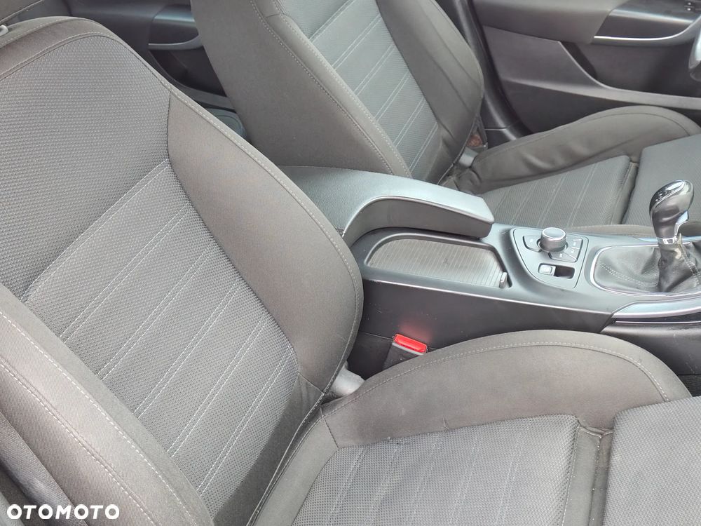 Opel Insignia 2.0 CDTI - 15