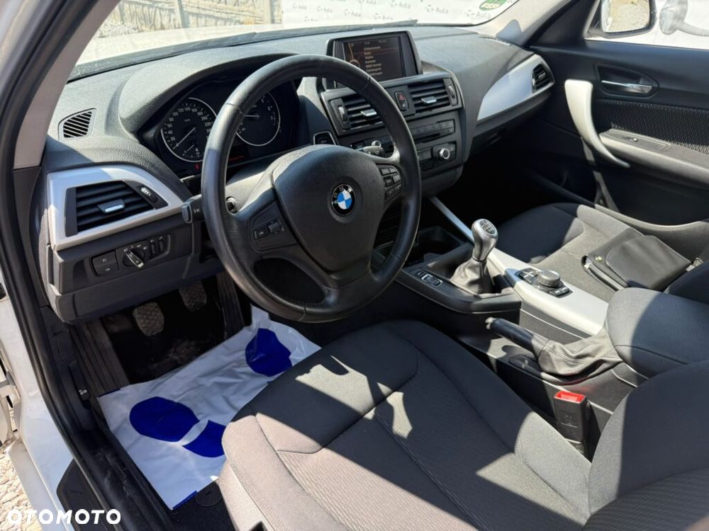 BMW Seria 1 114i - 9