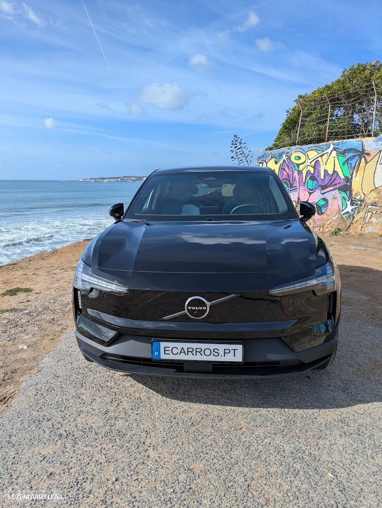 Volvo EX30 Single Motor Extended Range RWD Ultra - 8