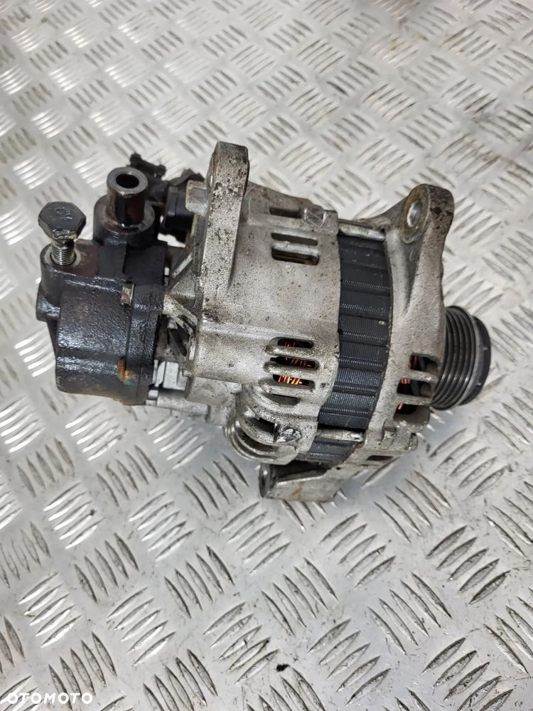 Hyundai Terracan 2.9 Alternator - 9