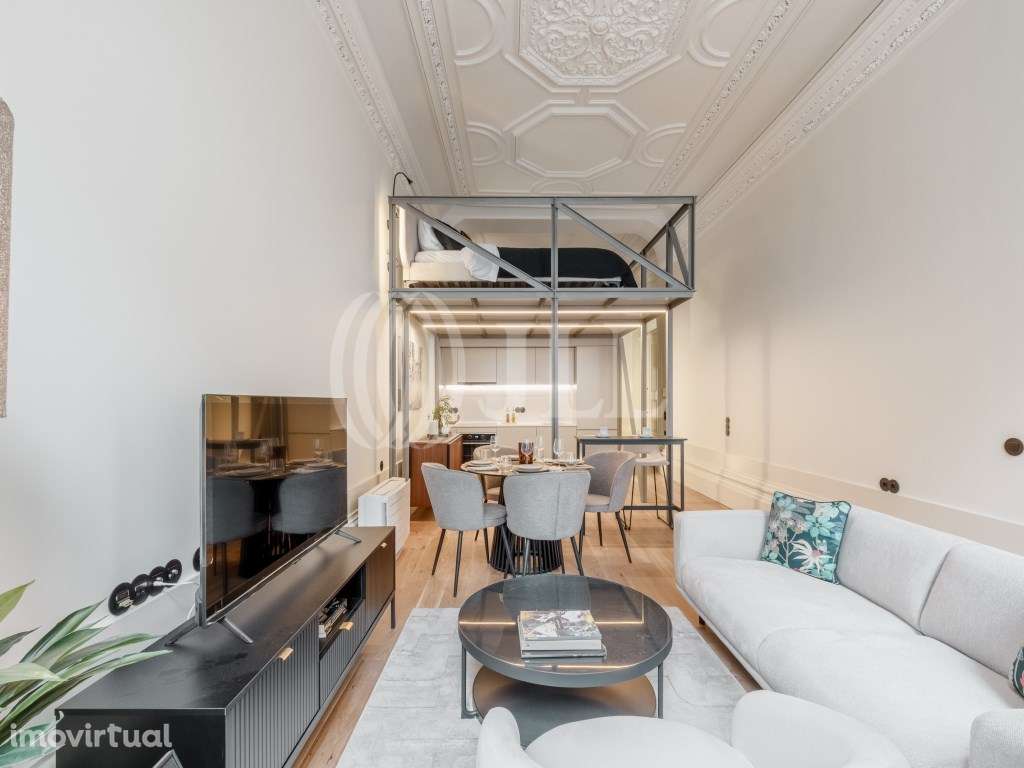 Apartamento T0 com varanda, no centro do Porto - Grande imagem: 2/20