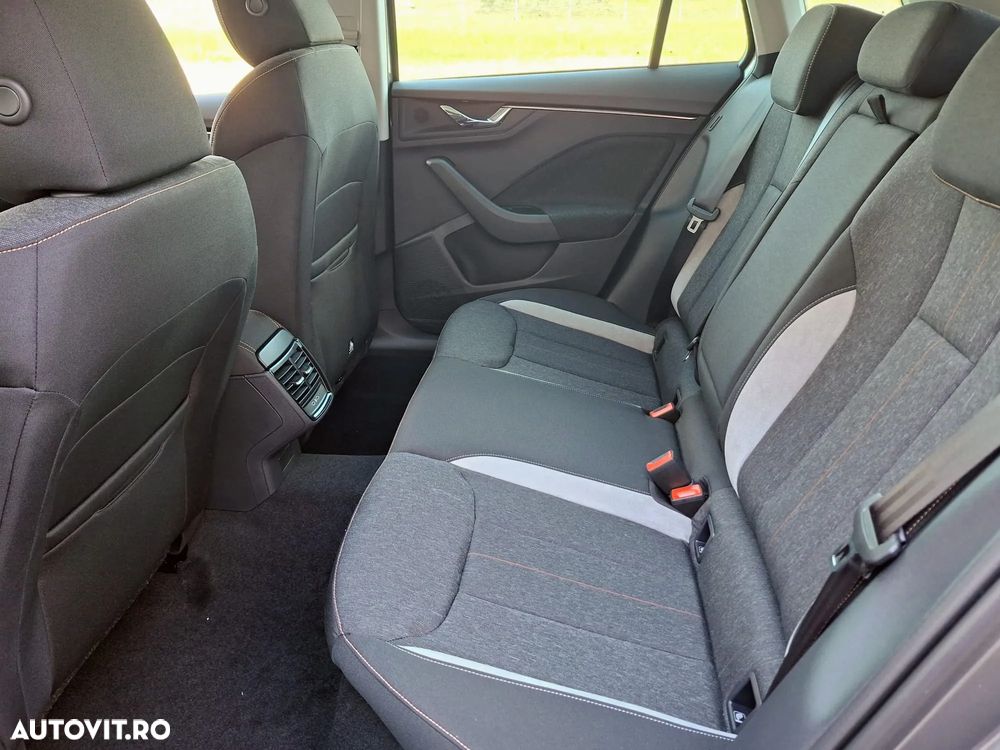 Skoda Kamiq 1.5 TSI DSG Selection - 32