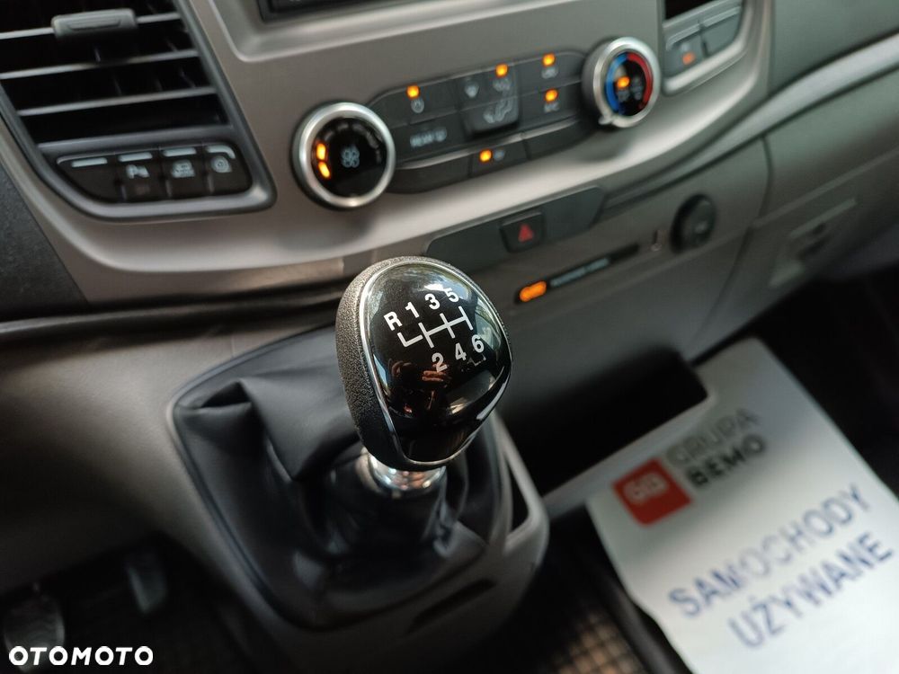 Ford Transit - 25