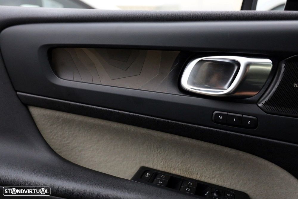 Volvo XC 40 1.5 T5 PHEV Plus Dark - 17