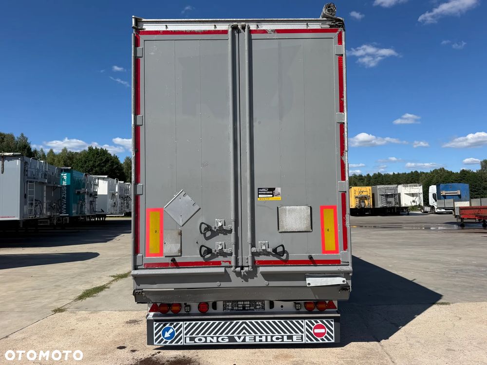 Stas Ruchoma podłoga 94m3 Podłoga 10 mm 2019 rok - 3