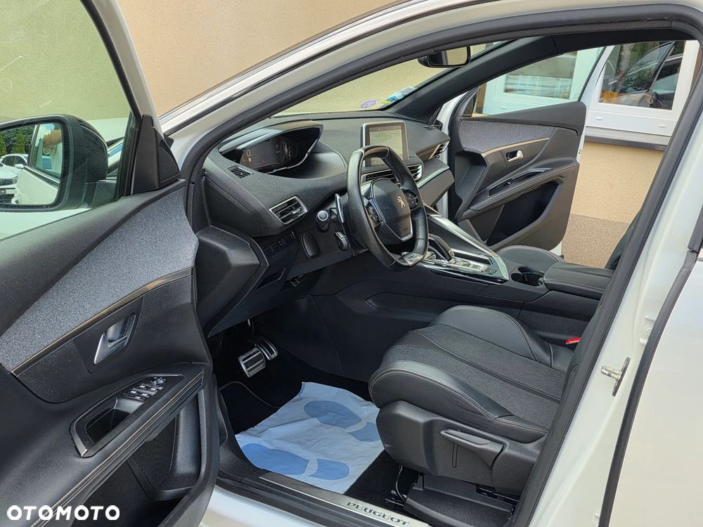 Peugeot 5008 PureTech 180 EAT8 Stop & Start GT - 19