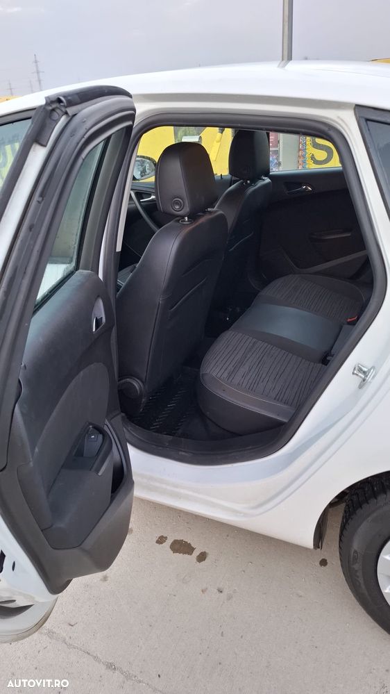 Opel Astra 1.4 Turbo ECOTEC Enjoy - 17