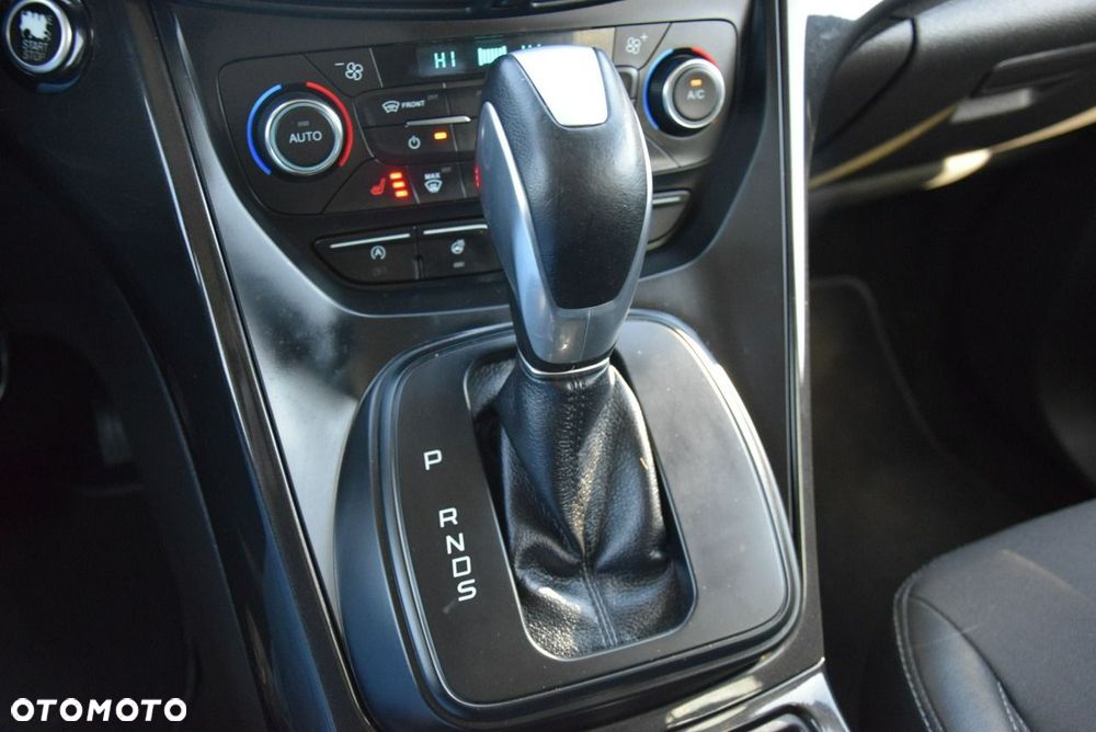 Ford Kuga 2.0 TDCi 4x4 Titanium - 24