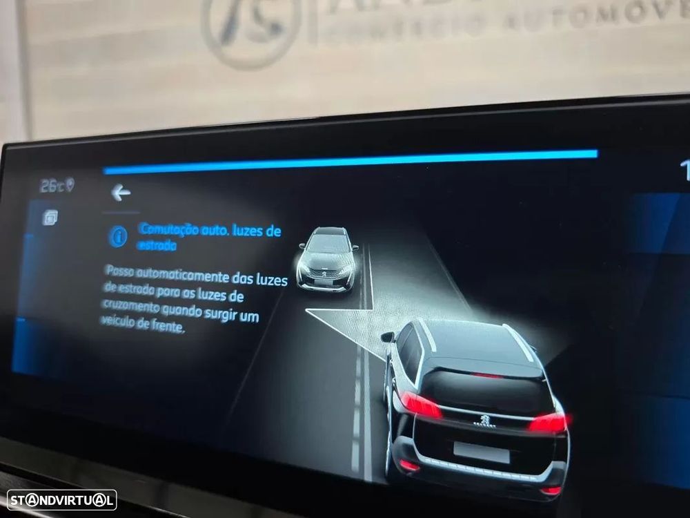Peugeot 5008 1.2 PureTech Allure EAT8 - 22