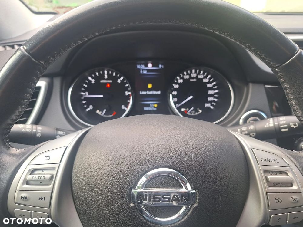 Nissan Qashqai 1.6 dCi 4x4 Tekna - 9