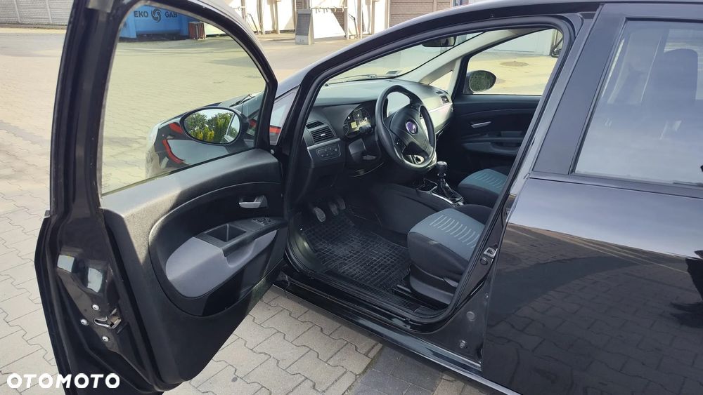 Fiat Grande Punto - 11