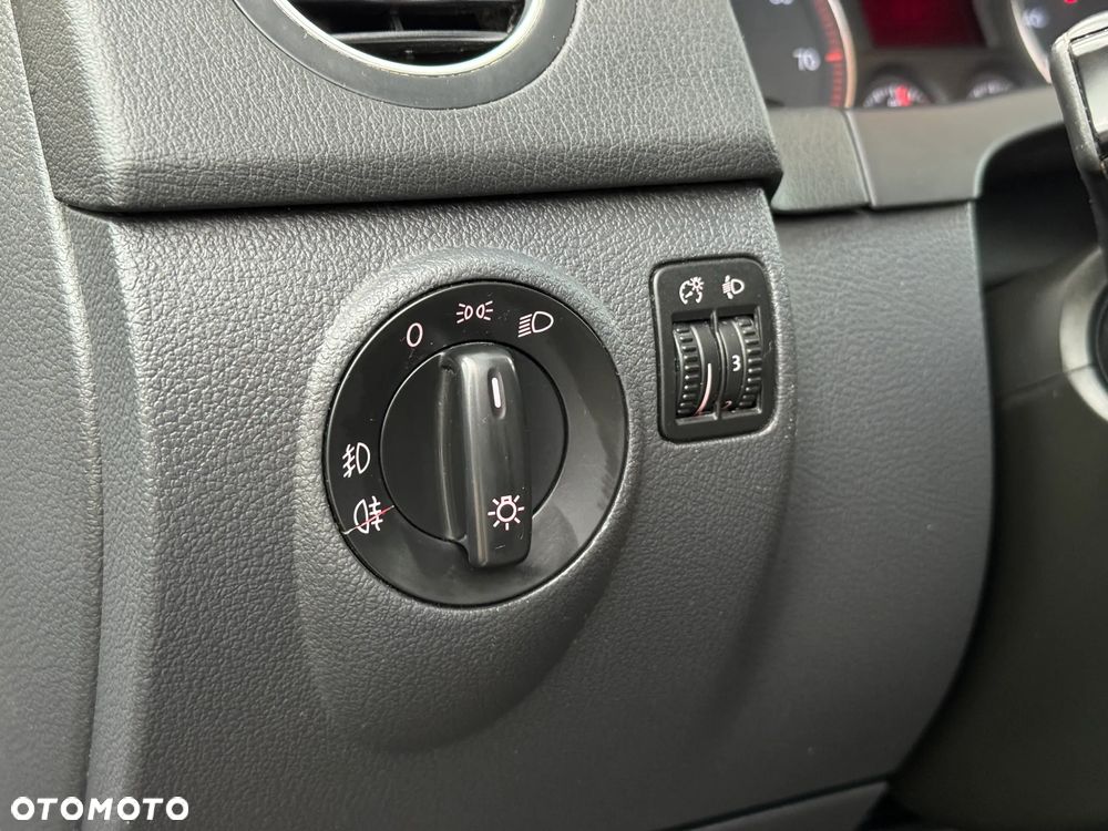 Volkswagen Golf V 1.4 Trendline - 33