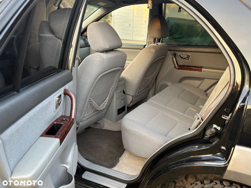 Kia Sorento - 8