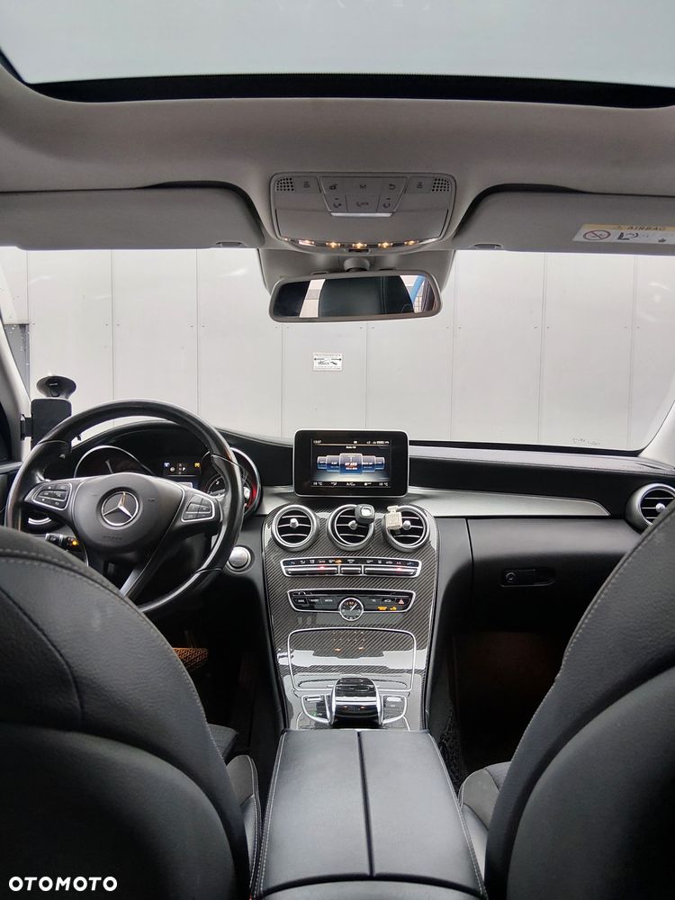 Mercedes-Benz Klasa C 250 d 4-Matic 9G-TRONIC - 29