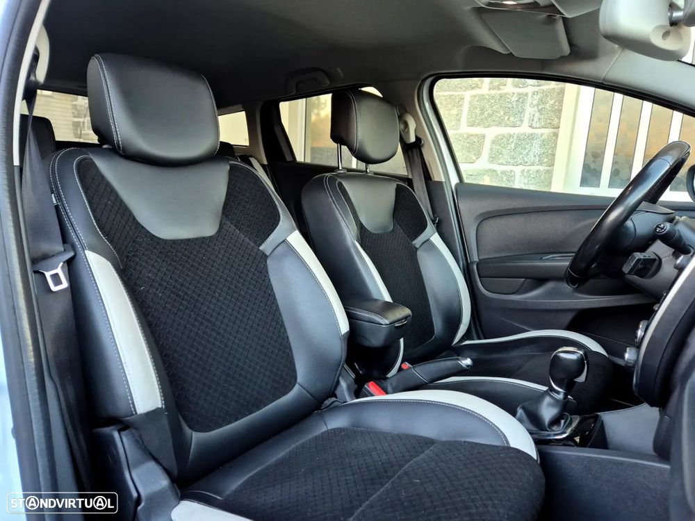 Renault Clio Sport Tourer - 10