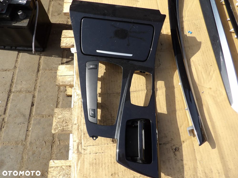 BMW - F11 - KOMPLET DEKORÓW - LISTWY OZDOBNE - EUROPA - AUTOMAT - 9206401  920921  9166644  9166649  9171782  9171779  9171780  9171781 - 2