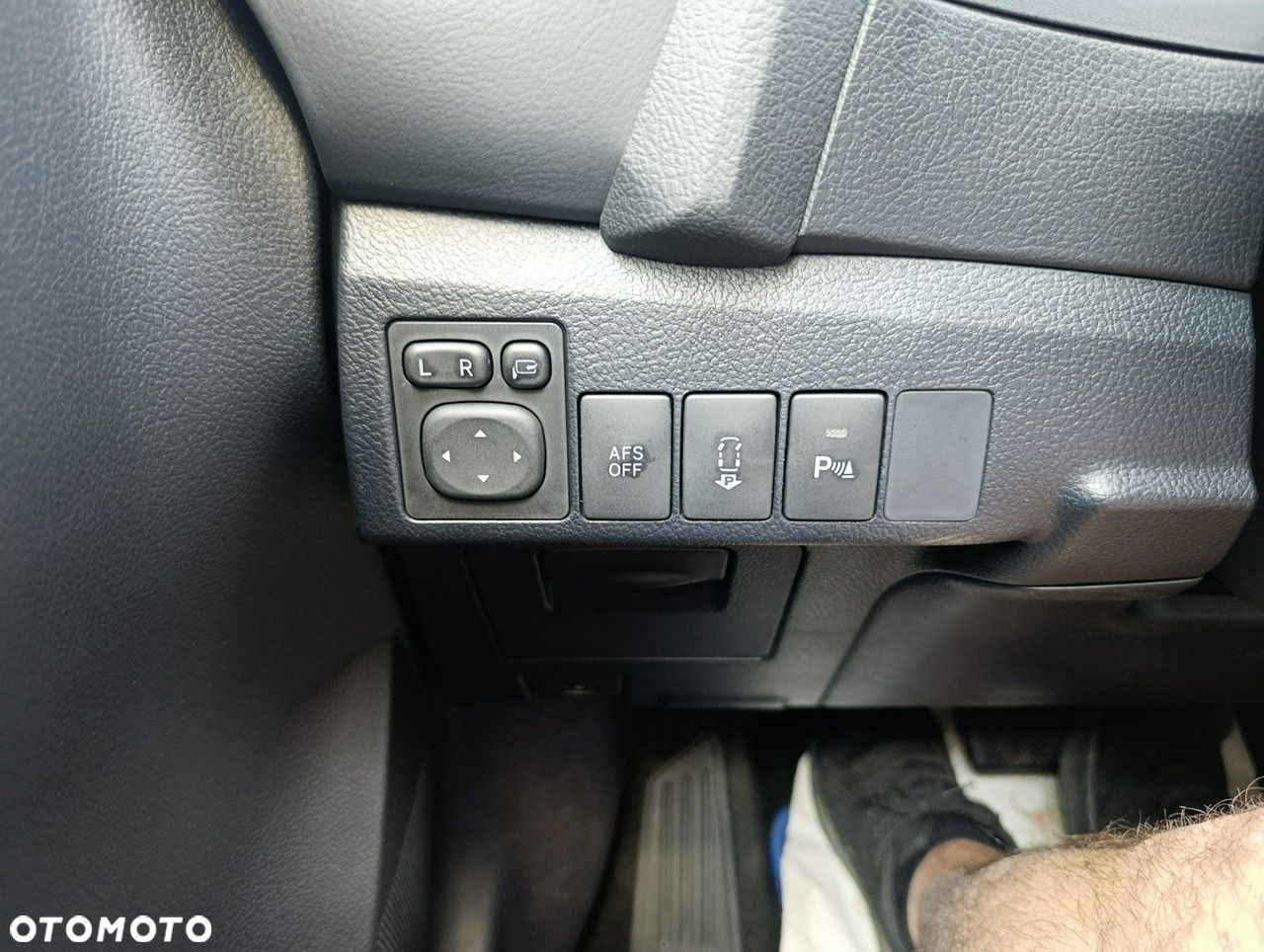 Toyota Auris 1.8 VVT-i Hybrid Automatik Executive - 17