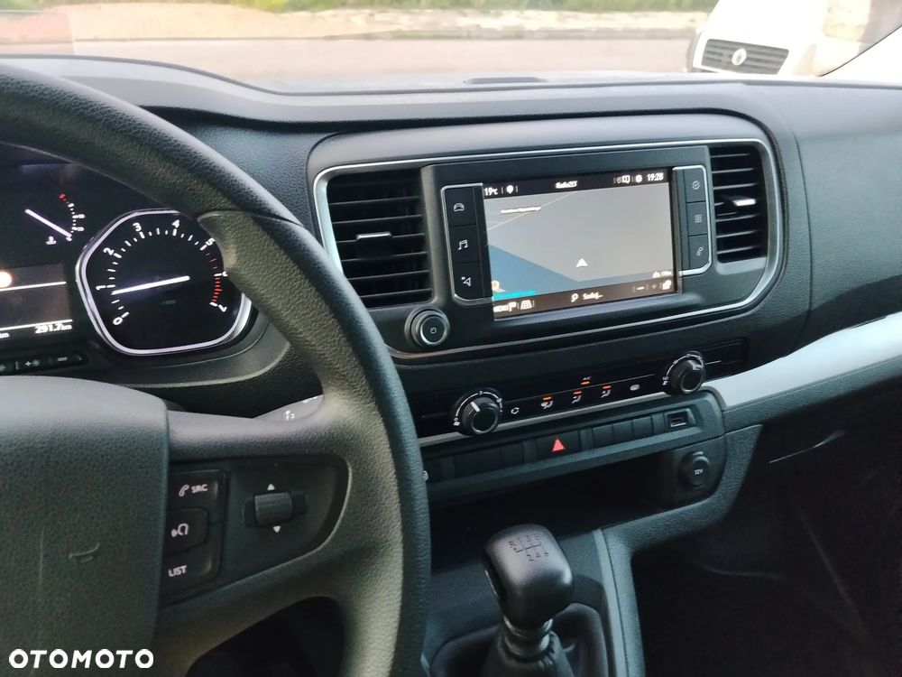 Opel Vivaro - 19