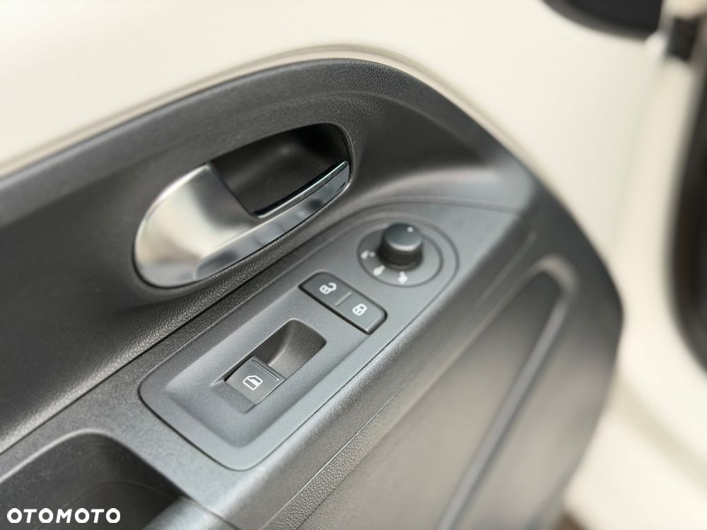 Volkswagen up! BlueMotion Technology street - 27