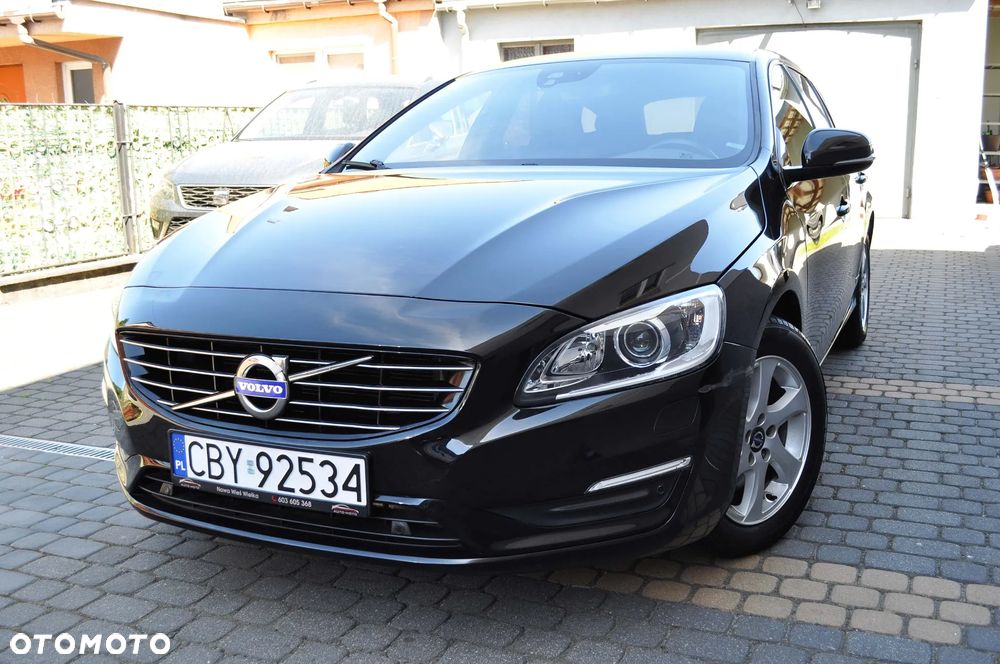 Volvo V60 D3 Geartronic Momentum - 2