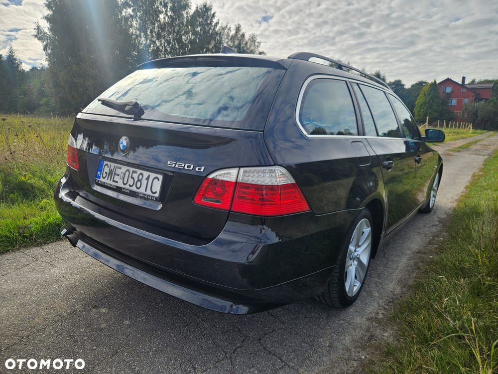 BMW Seria 5 520d - 4