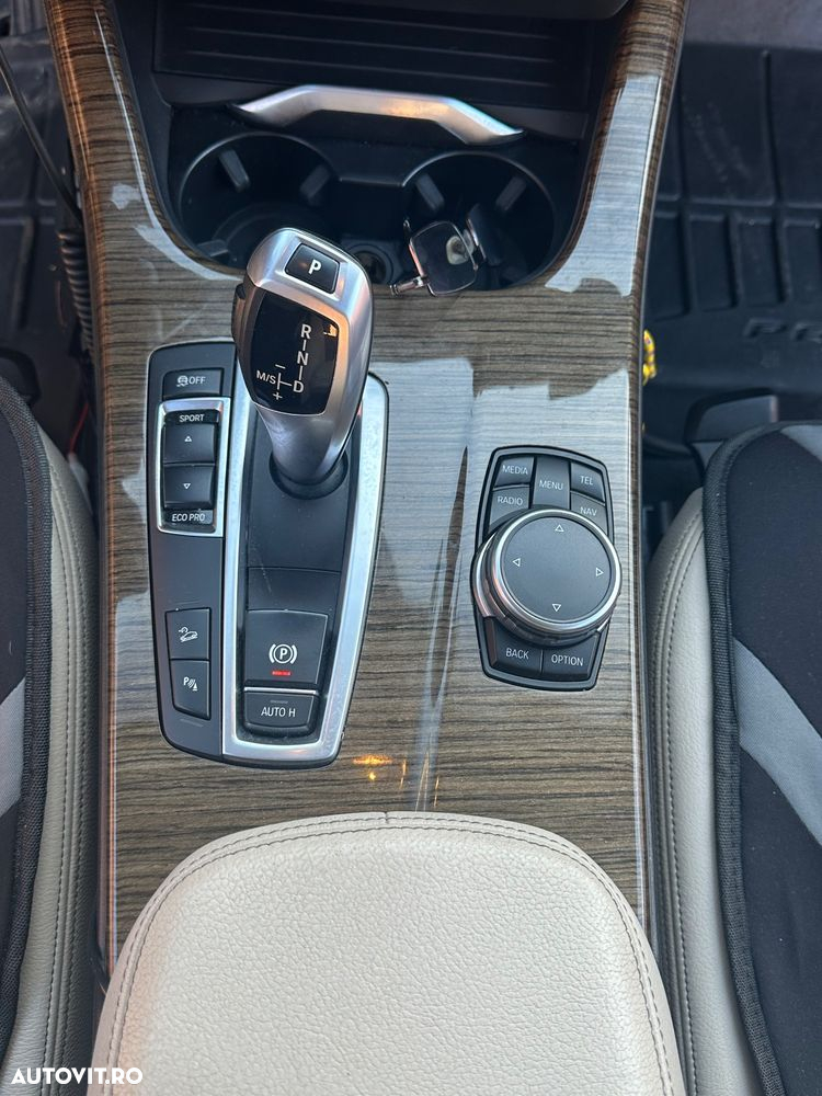 BMW X3 xDrive20d Aut. Advantage - 8