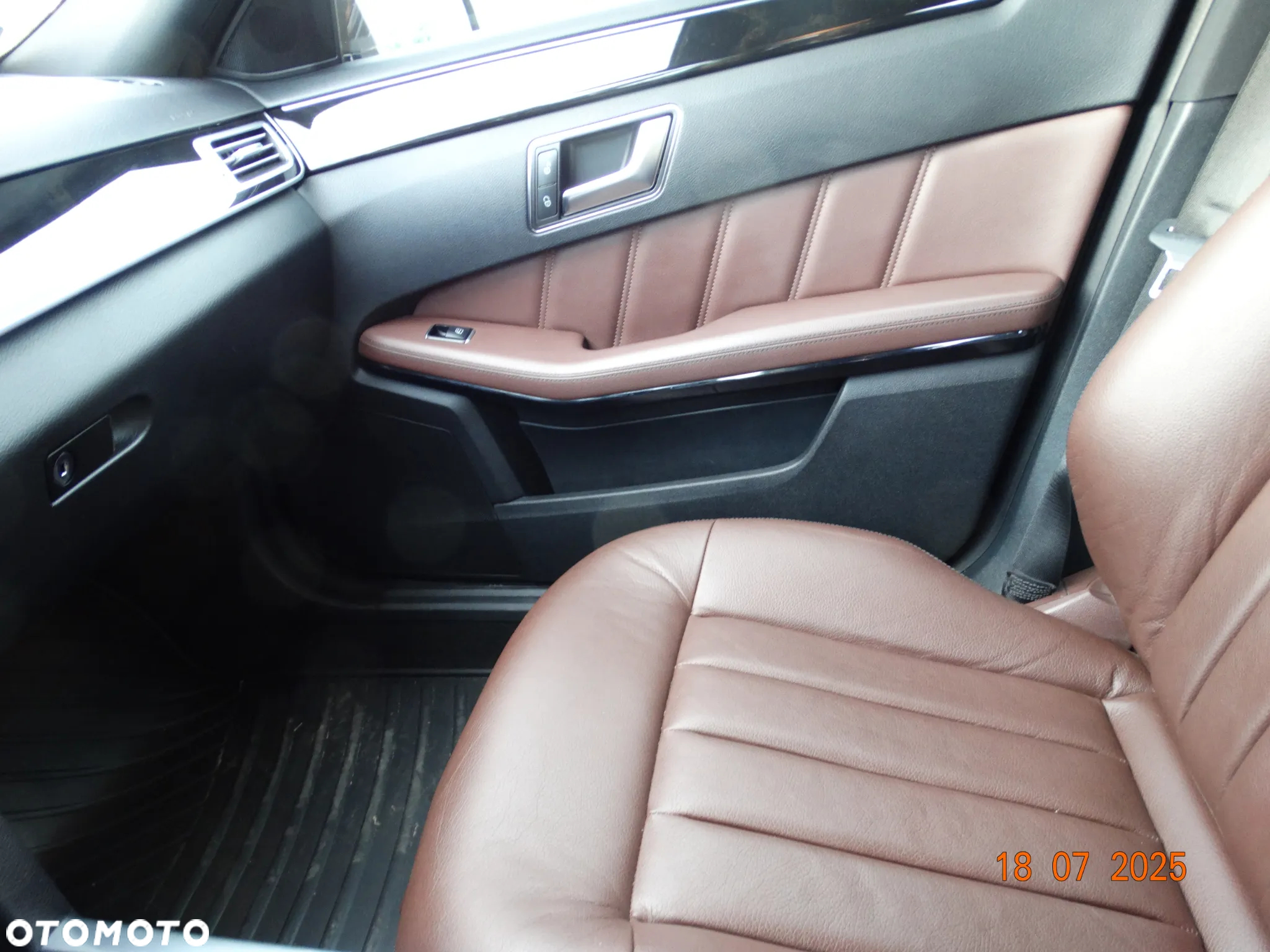 Mercedes-Benz Klasa E 250 BlueTEC 4-Matic Avantgarde - 21