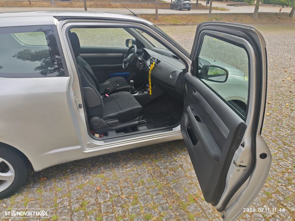 Suzuki Swift - 5