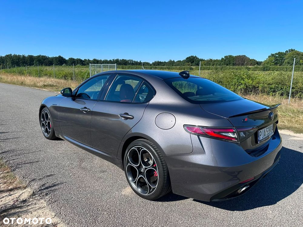 Alfa Romeo Giulia 2.0 Turbo 16V AT8 Veloce - 4