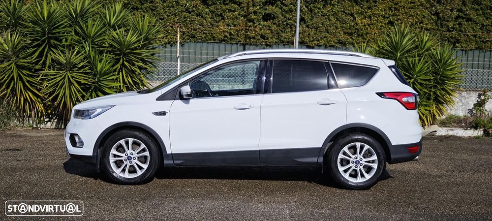 Ford Kuga 1.5 TDCi EcoBlue Titanium - 3